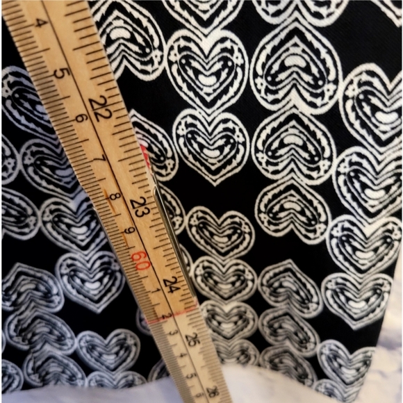 Lisette L Montreal Geo Print 25" Thinny Crop Pant Size 10 Pull On Tummy Control - Picture 8 of 9